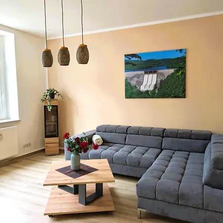 아파트 65m² Ferienwohnung zwischen Skiarena&Saunawelt