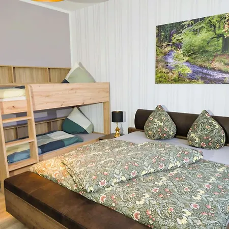 65m² Ferienwohnung zwischen Skiarena&Saunawelt 아파트 아이벤슈토크