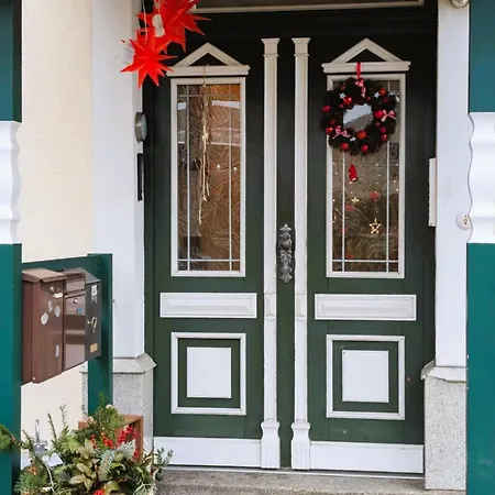 65m² Ferienwohnung zwischen Skiarena&Saunawelt 아파트 아이벤슈토크